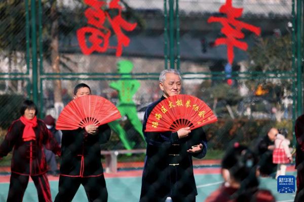 安徽合肥：巧用城市空间 增建健身设施