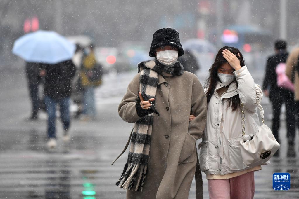 甘肃多地迎来首场春雪