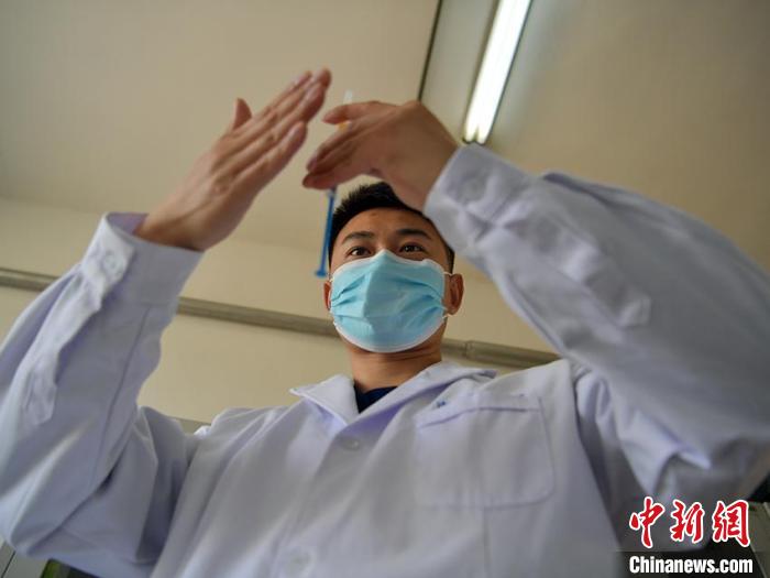 吉林森林消防队员的“白衣兄弟”：守护好我的队友