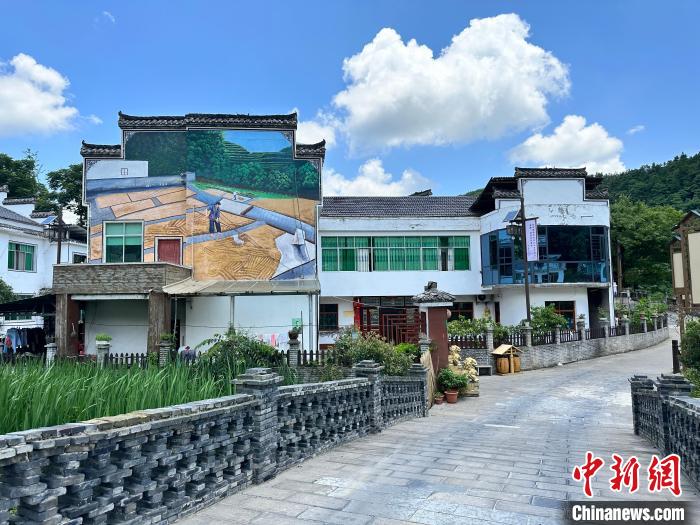 贵州万山黄家寨用“村味”守好“村魂”