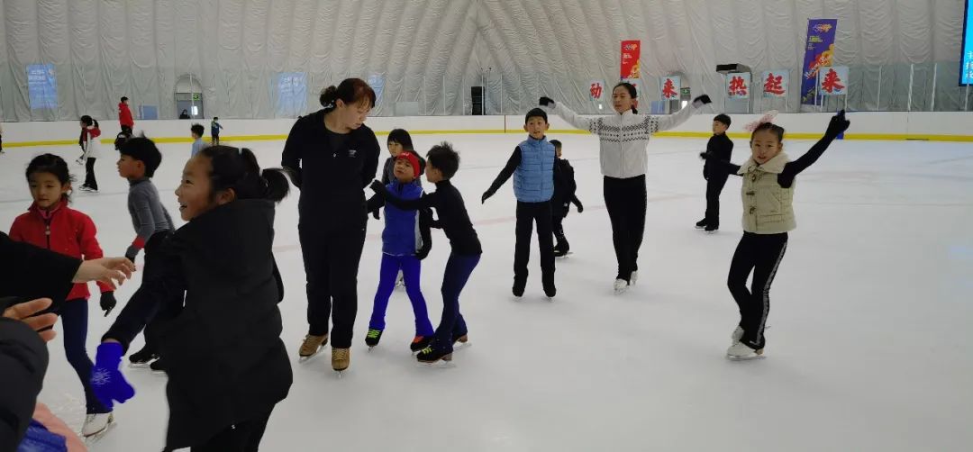 冰雪文化产业活力十足！申办亚冬会，哈尔滨将迎来发展新起点