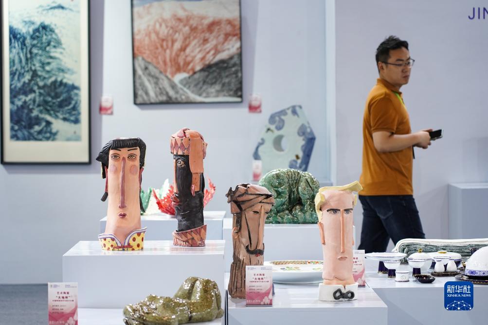 2023中国（北京）国际精品陶瓷展览会在京举行