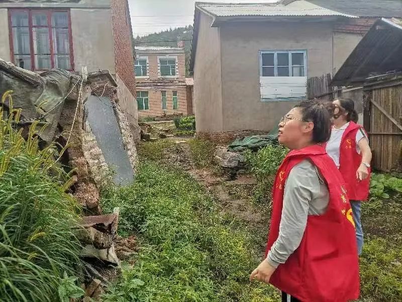 风雨中的守护，哈工大有力量！