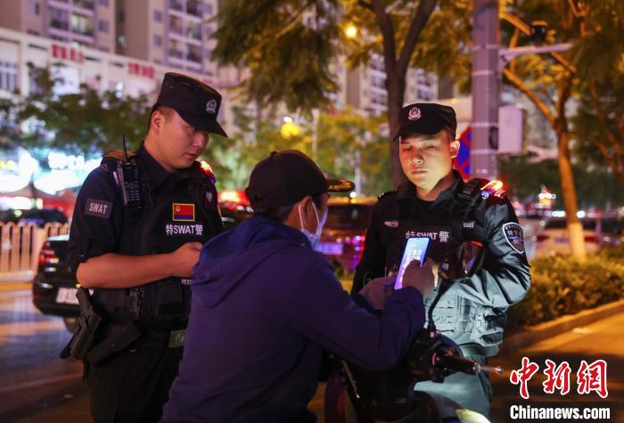 昆明警方近三个月抓获涉嫌电诈违法犯罪嫌疑人逾1200人
