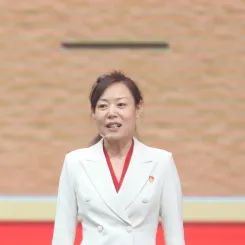 这堂课，380万人观看，1亿点赞！