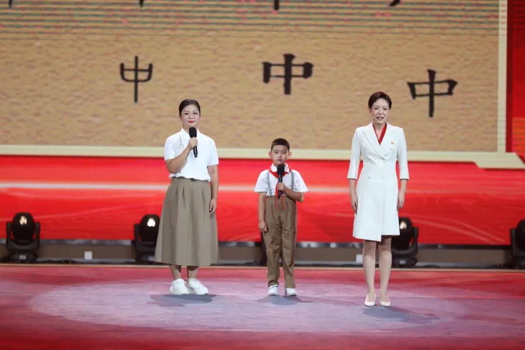 这堂课，380万人观看，1亿点赞！