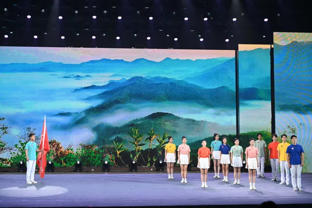 这堂课，380万人观看，1亿点赞！