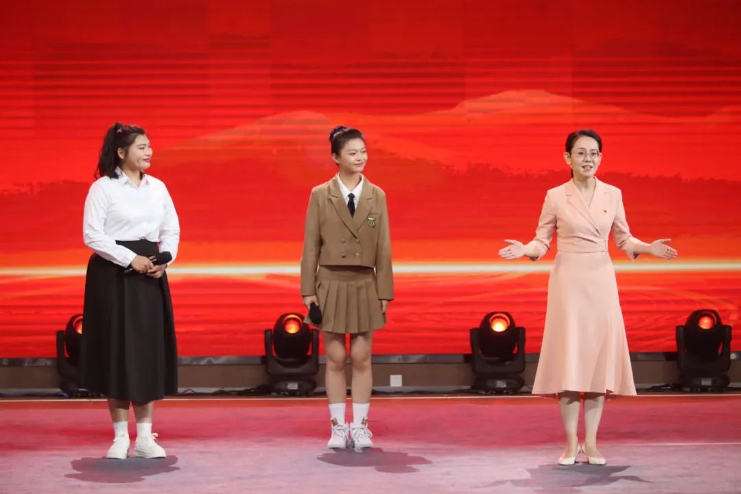 这堂课，380万人观看，1亿点赞！