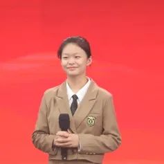 这堂课，380万人观看，1亿点赞！