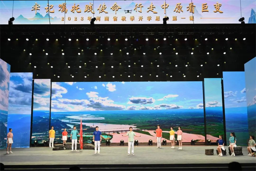 这堂课，380万人观看，1亿点赞！
