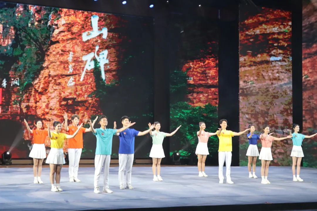 这堂课，380万人观看，1亿点赞！