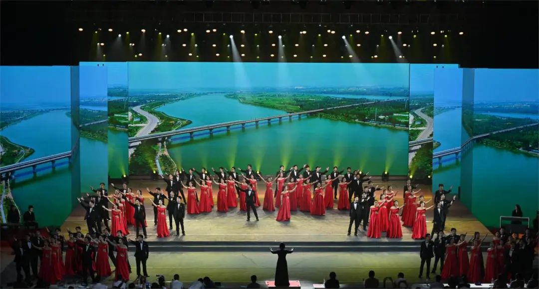 这堂课，380万人观看，1亿点赞！