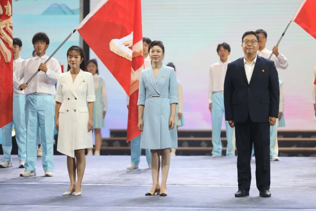 这堂课，380万人观看，1亿点赞！
