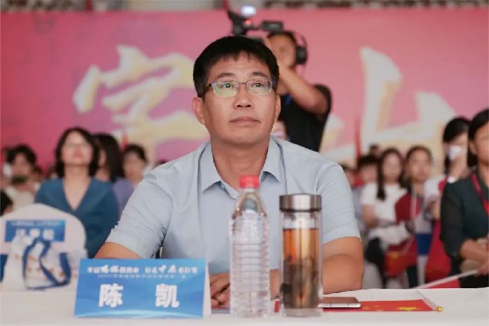 这堂课，380万人观看，1亿点赞！