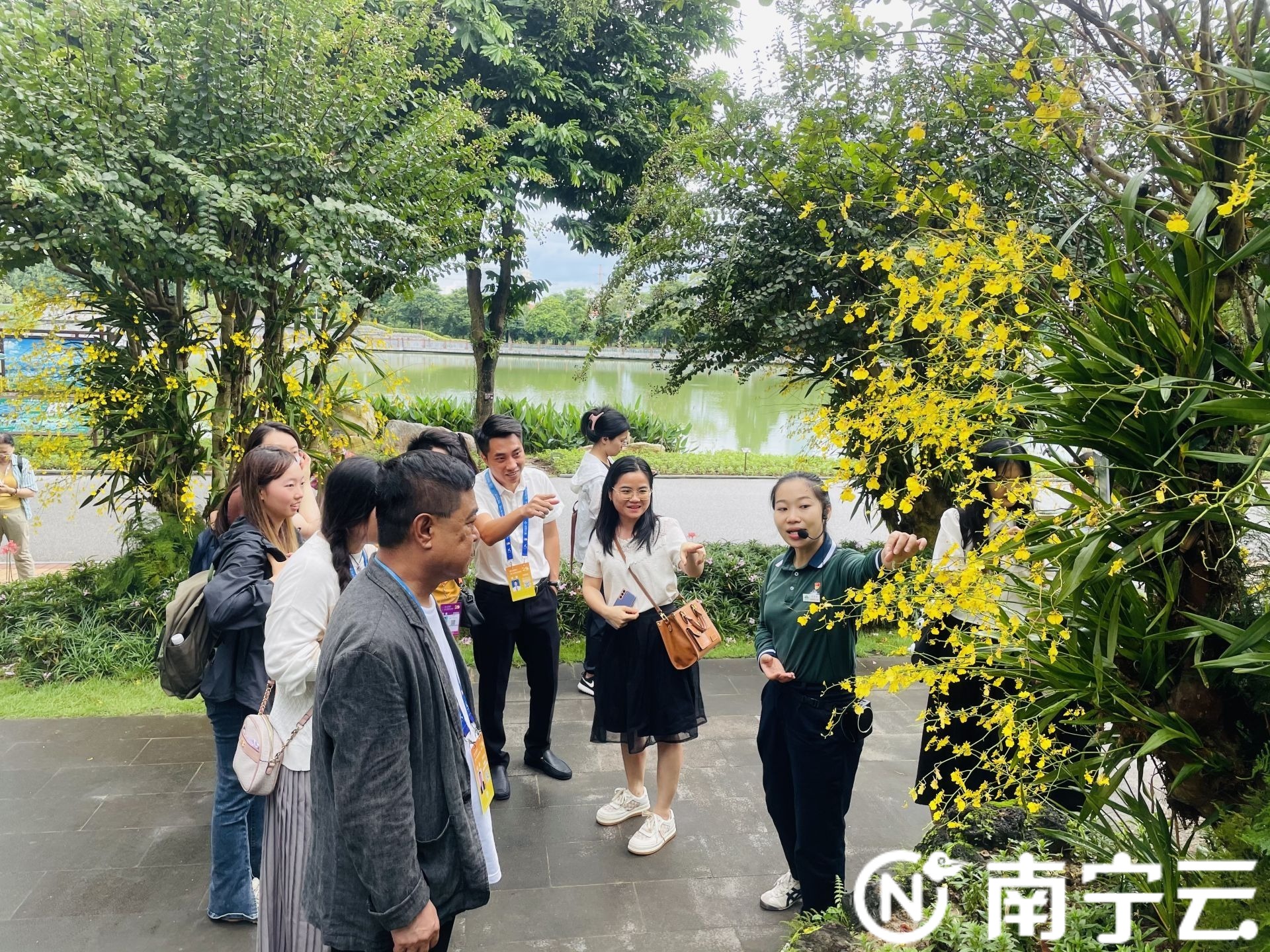 东博会特邀中外媒体记者走进南宁 感受高质量发展“加速度”