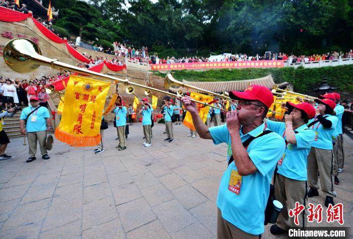 妈祖故里“疯妈祖”：梳妈祖髻、发“继光饼”、品“妈祖面”