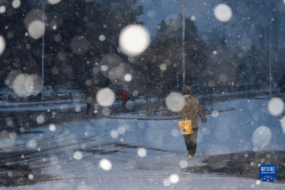 黑龙江发布暴雪红色预警