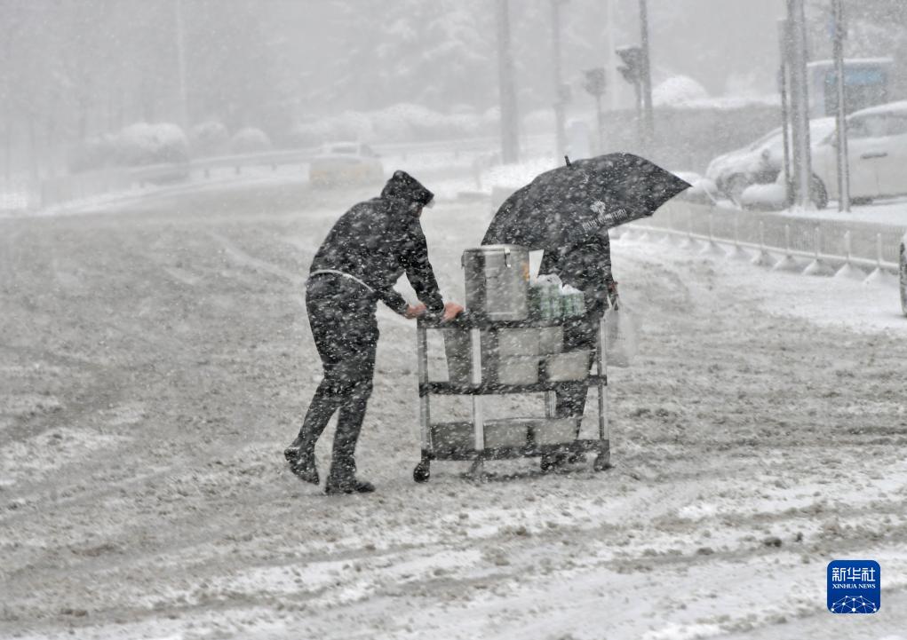 沈阳迎来大范围降雪