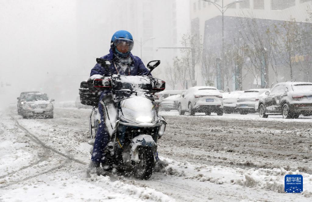 沈阳迎来大范围降雪