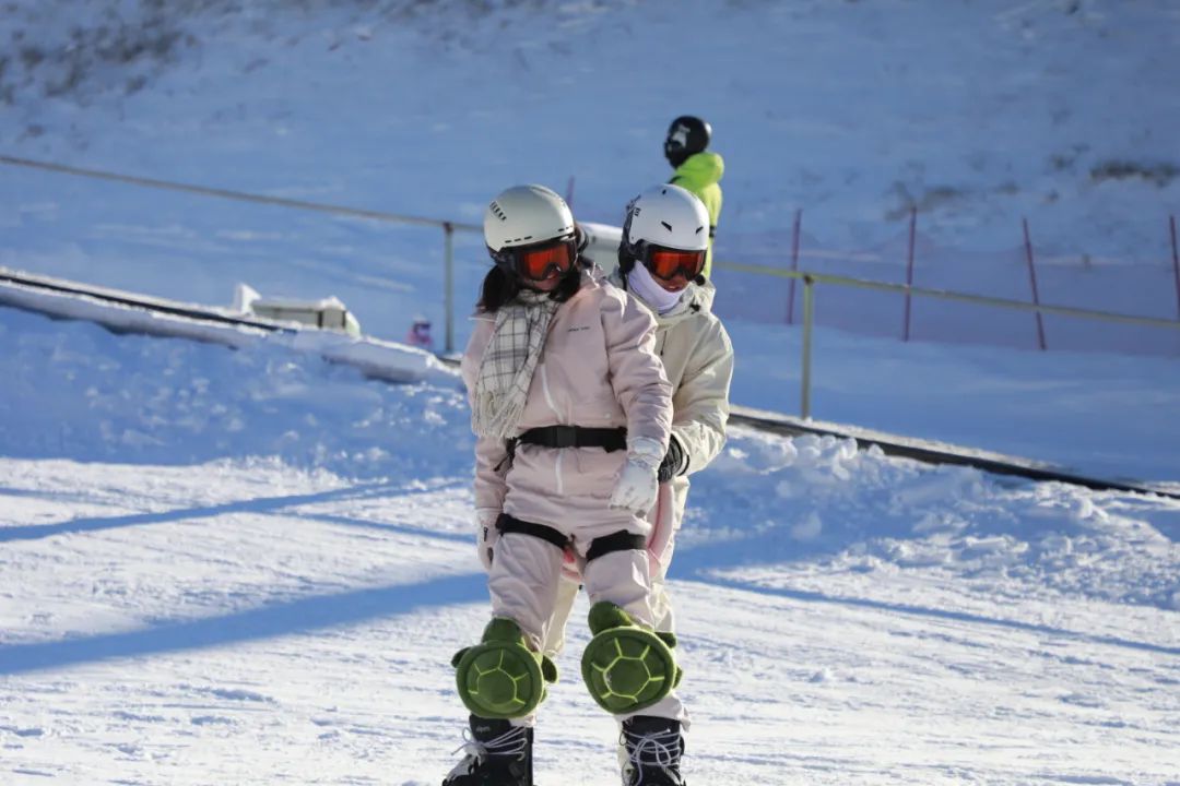 第十三届鄂尔多斯冰雪文化旅游节在九城宫开幕