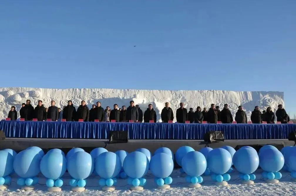 【聚焦】巴彦淖尔市冰雪旅游嘉年华开幕式暨第五届乌梁素海冰雪旅游节盛大开幕！