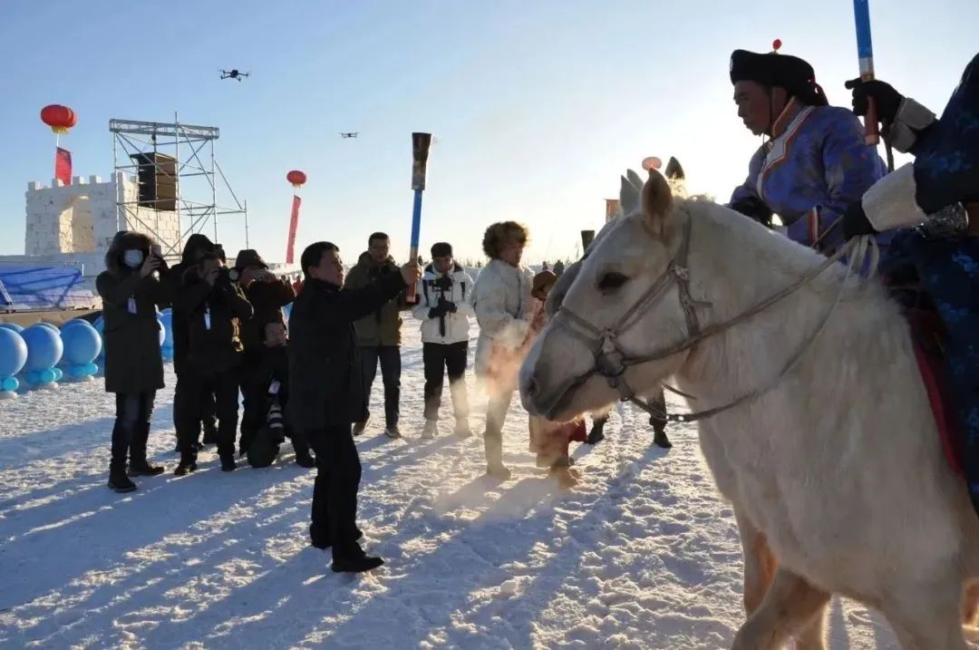 【聚焦】巴彦淖尔市冰雪旅游嘉年华开幕式暨第五届乌梁素海冰雪旅游节盛大开幕！