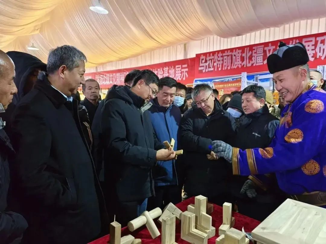 【聚焦】巴彦淖尔市冰雪旅游嘉年华开幕式暨第五届乌梁素海冰雪旅游节盛大开幕！