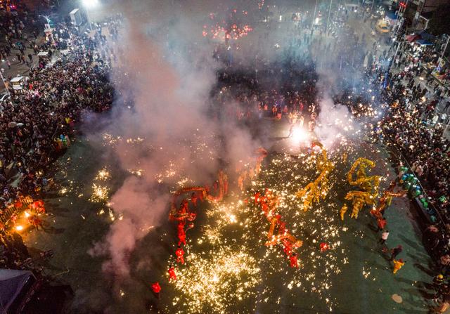 川渝毗邻四镇共庆元宵节