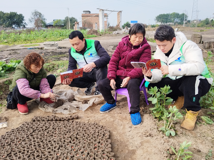 永川泸州共建12支联合志愿服务队