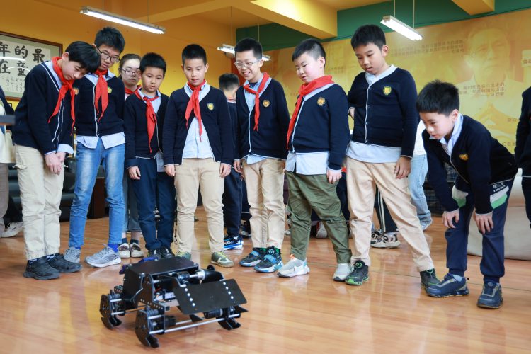 木工VR、智慧种植……这样的课你喜欢吗