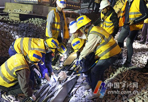 灯火通明！1000余名建设者同时施工