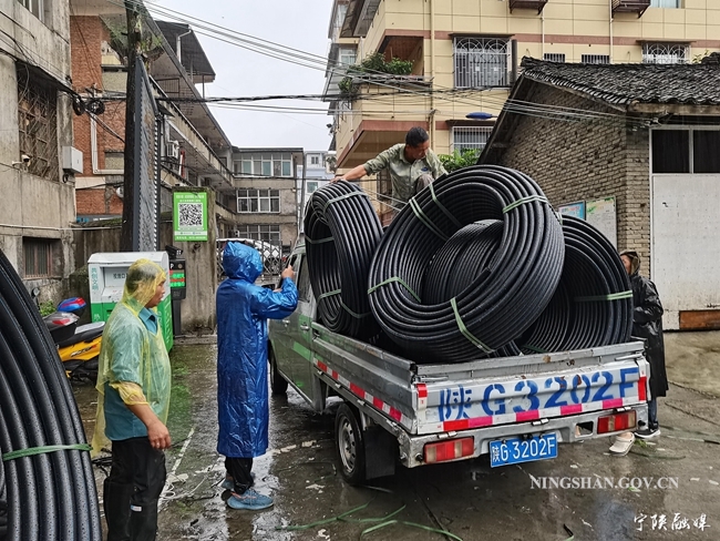 宁陕全力以赴开展灾后重建和生产自救