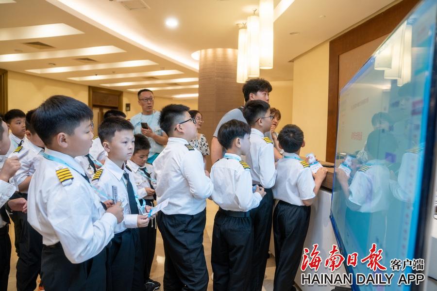 琼海:千名小飞行员技能大比拼