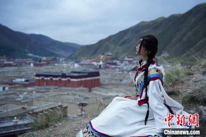 蕃巴秀：一场年轻人掀起的藏式时尚狂欢节