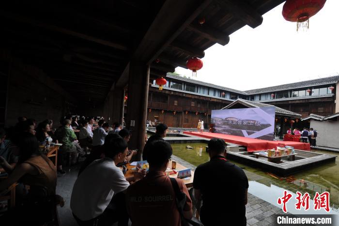 遇见福建:永定土楼里话两岸民宿融合 遇见福建:永定土楼里话两岸民宿融合