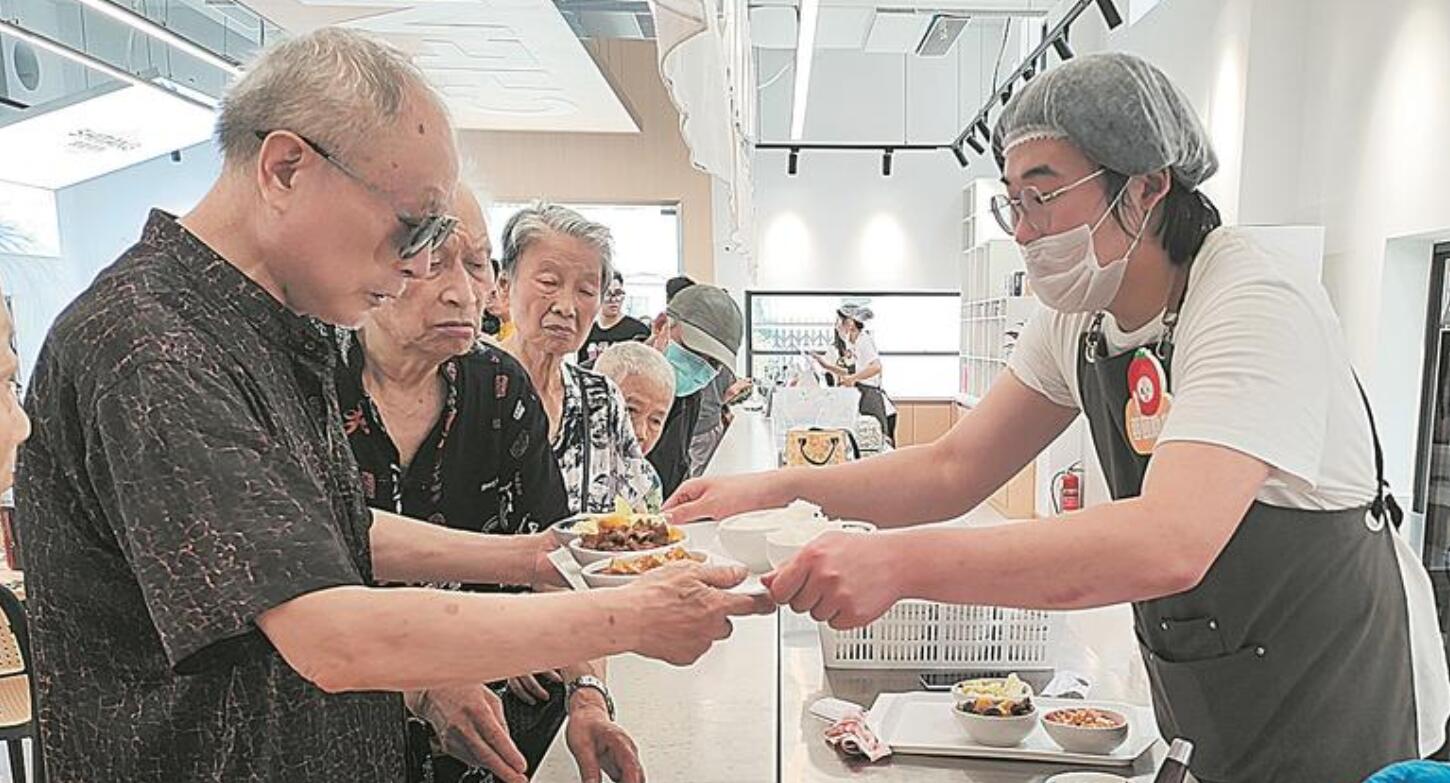 爆改闲置厂房 为社区居民幸福“加餐”