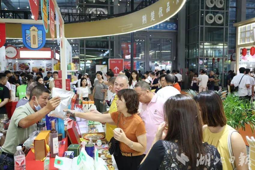 借力深圳西雅国际食品展 荆楚优品签下亿元大订单