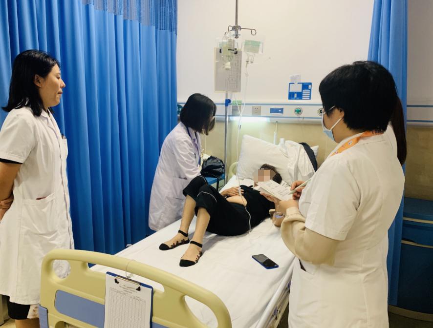 重庆高新区“嵌入式”基层医疗模式解决居民“看病难” 重庆高新区“嵌入式”基层医疗模式解决居民“看病难”