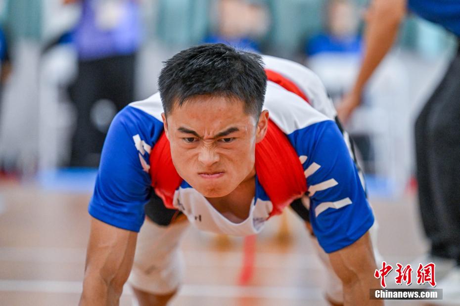 最炫民族风：“大象拔河”力与技的较量