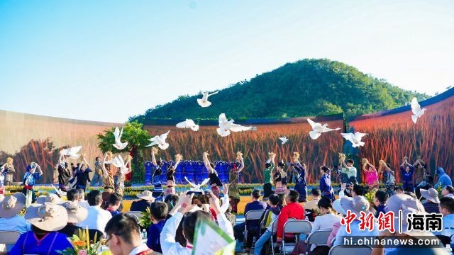 2024年“雨林与您”体验活动开幕式在白沙举行 2024年“雨林与您”体验活动开幕式在白沙举行