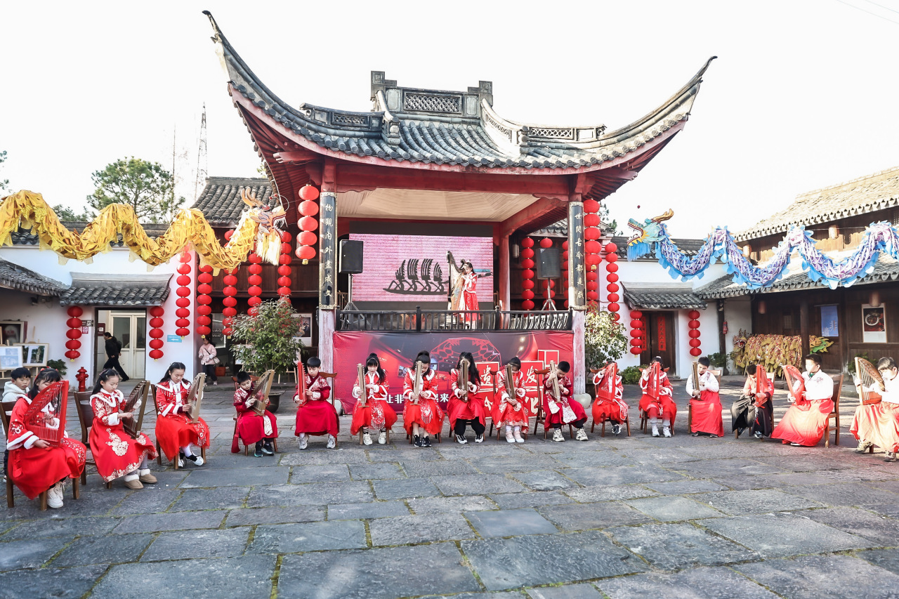 下应这一街区焕新“出圈”,“非遗”打卡热潮一触即发!