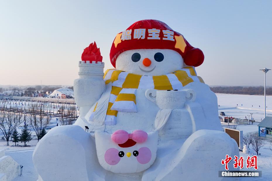 哈尔滨“雪人军团”持续添新丁 哈尔滨“雪人军团”持续添新丁