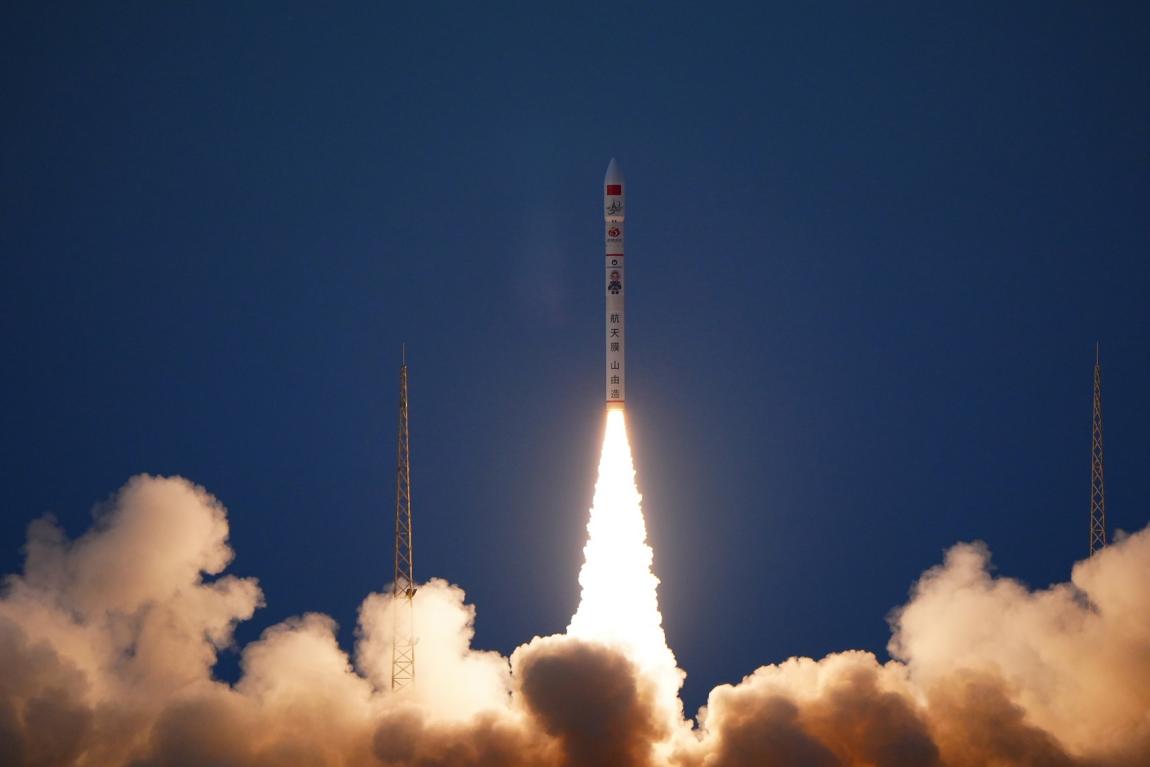 一箭五星!首枚“四川造”民营商业运载火箭发射成功 一箭五星!首枚“四川造”民营商业运载火箭发射成功