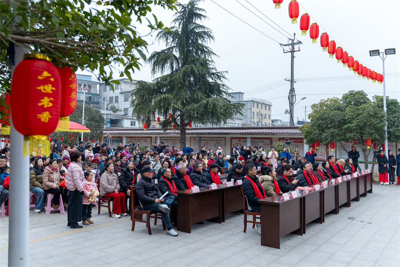 安徽东至：文明实践“循迹”百年家风