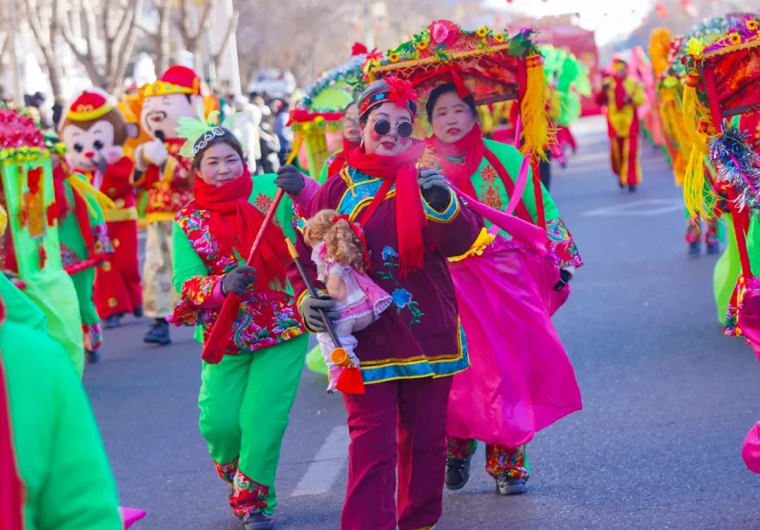 【网络中国节·元宵】“情暖额河闹新春 欢欢喜喜过大年”十师北屯市2025年新春社火活动火热上演