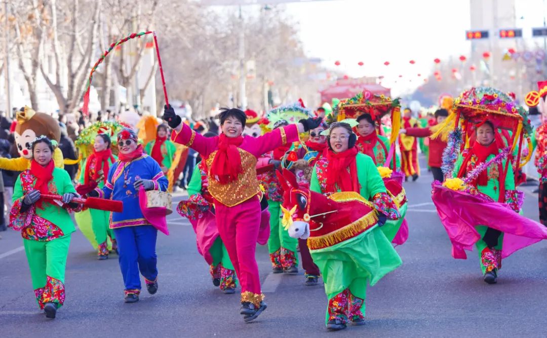 【网络中国节·元宵】“情暖额河闹新春 欢欢喜喜过大年”十师北屯市2025年新春社火活动火热上演