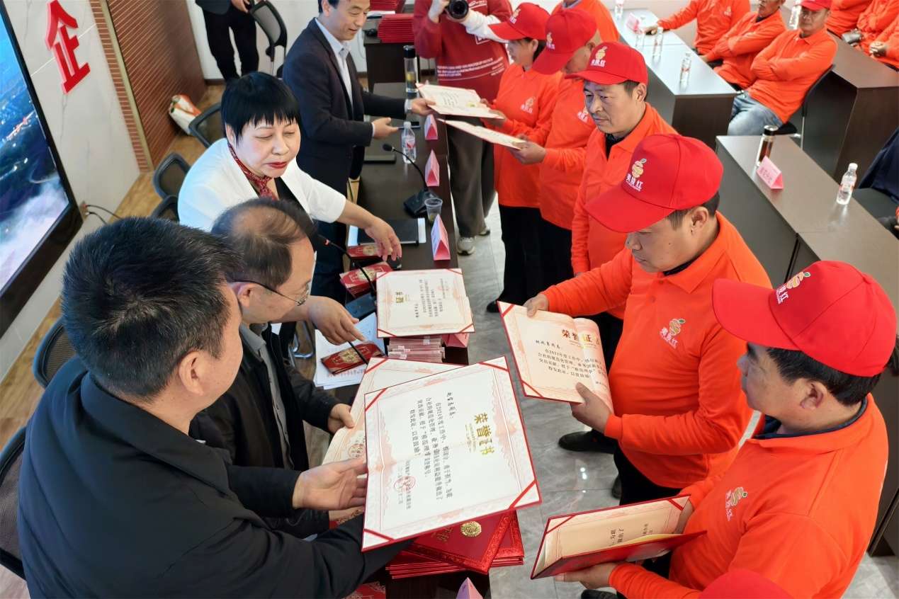 春管培训+分红：湖北夷陵橘农喜领春日“大礼包”