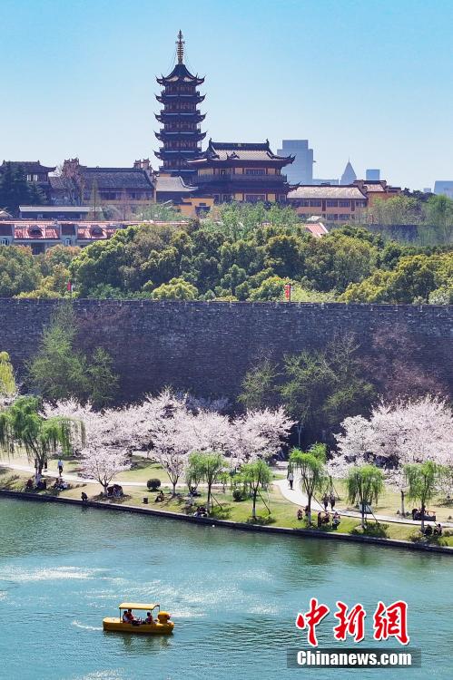 山水城林美如画 航拍古城南京春日胜景 山水城林美如画 航拍古城南京春日胜景