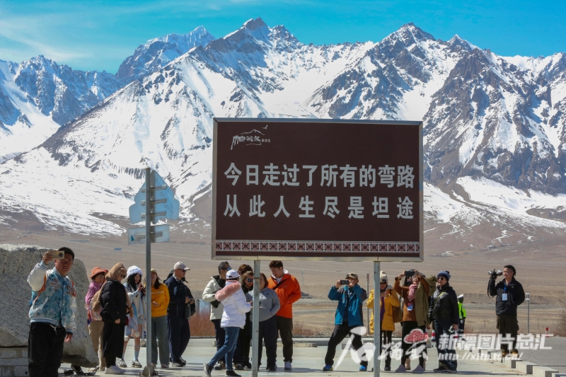 云端天路重启！百辆自驾车“盘”过600多道弯