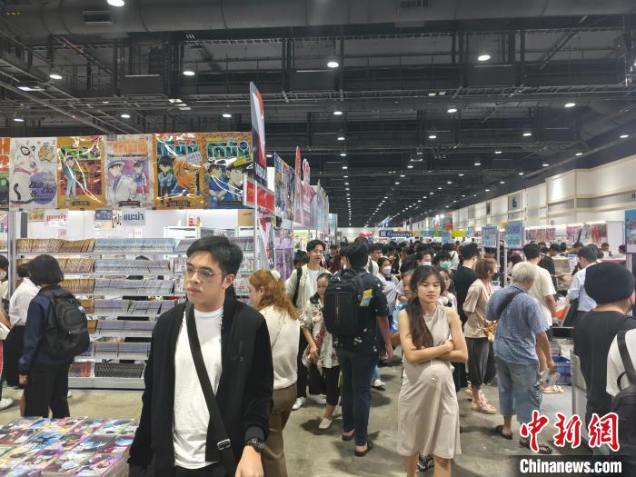 中国教材亮相第23届曼谷国际书展